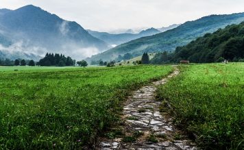 Pielgrzymki wakacyjne Pielgrzymki wakacyjne