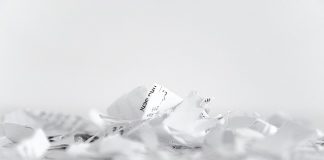 Ile zarobiły partie w roku 2011