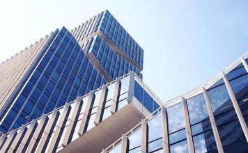 Czy skorzystanie z usług agencji nieruchomości to dobra decyzja?