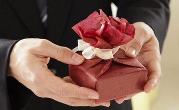 Biżuteria na Dzień Matki – przegląd najlepszych modeli