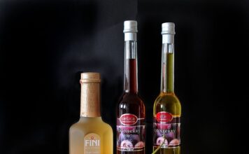 Co zamiast octu jabłkowego na muszki? Co zamiast octu jabłkowego na muszki?