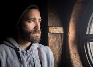 Jak nazywa się czapka policjanta?