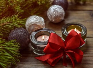 Jak wygląda kokarda narodowa?