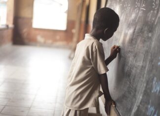 Jak się pisze życzył?