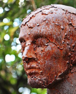 Czym się różni replika od oryginału?