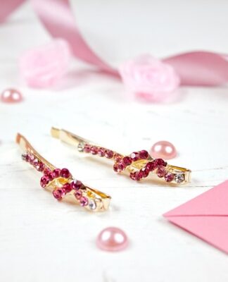 Kto daje kopertę a kto wino?