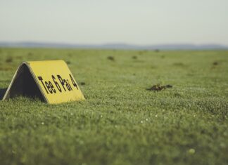 Jak przerobić za duża koszulkę? Jak przerobić za duża koszulkę?