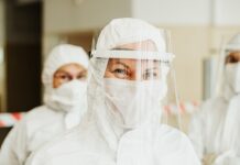 Do czego służy Maseczka chirurgiczna?