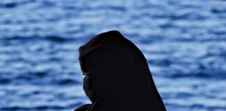 Jak wygląda czador?