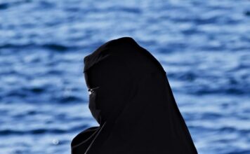 Jak wygląda czador?