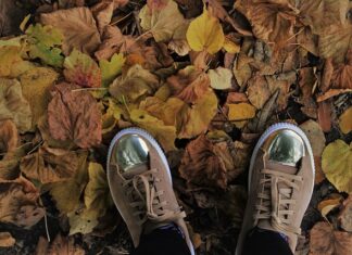 Czy sneakersy pasują do koszuli? Czy sneakersy pasują do koszuli?