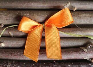 Jak zrobić kokardę z materiału? Jak zrobić kokardę z materiału?