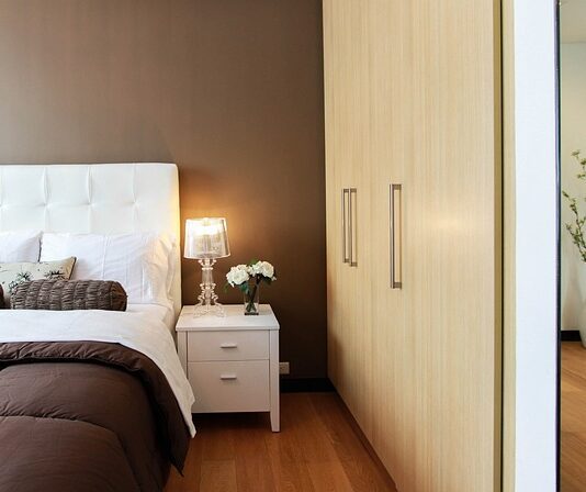 Jak zrobić świecznik ze słoika?