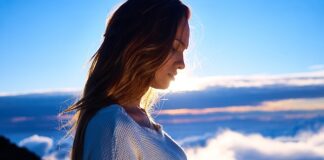 Jak nazywa się osoba która robi kolczyki?