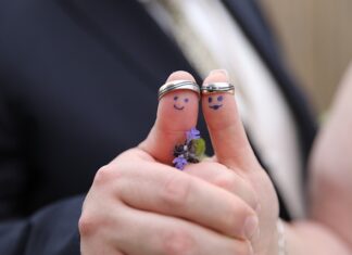 W co zapakować jedzenie po weselu?