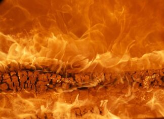 Z jakiej marki zegarek? Z jakiej marki zegarek?