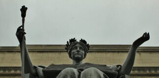 Co to za firma Columbia?