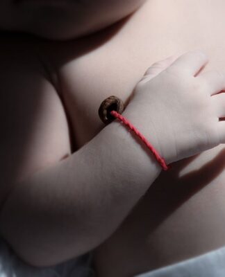 Ile powinien wystawać mankiet koszuli?