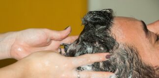 Co najpierw szampon czy maska?