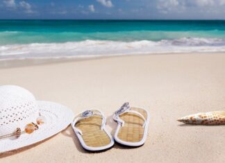 Jak się mówi inaczej na klapki?