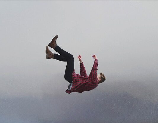 Co zrobić żeby biała koszula nie Prześwitywała? Co zrobić żeby biała koszula nie Prześwitywała?