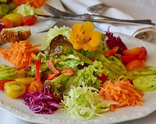 Jak się ubiera stringi?